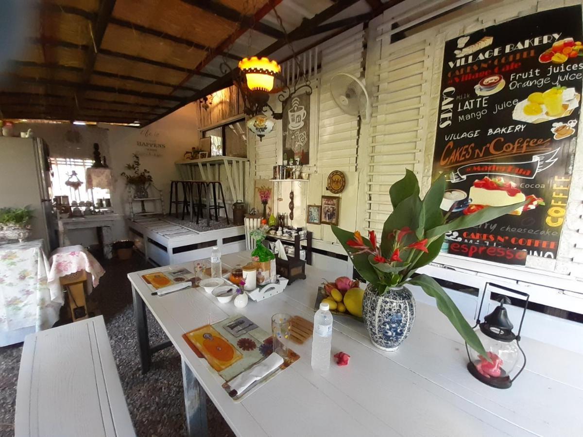 Village Homestay Удон-Тхани Экстерьер фото