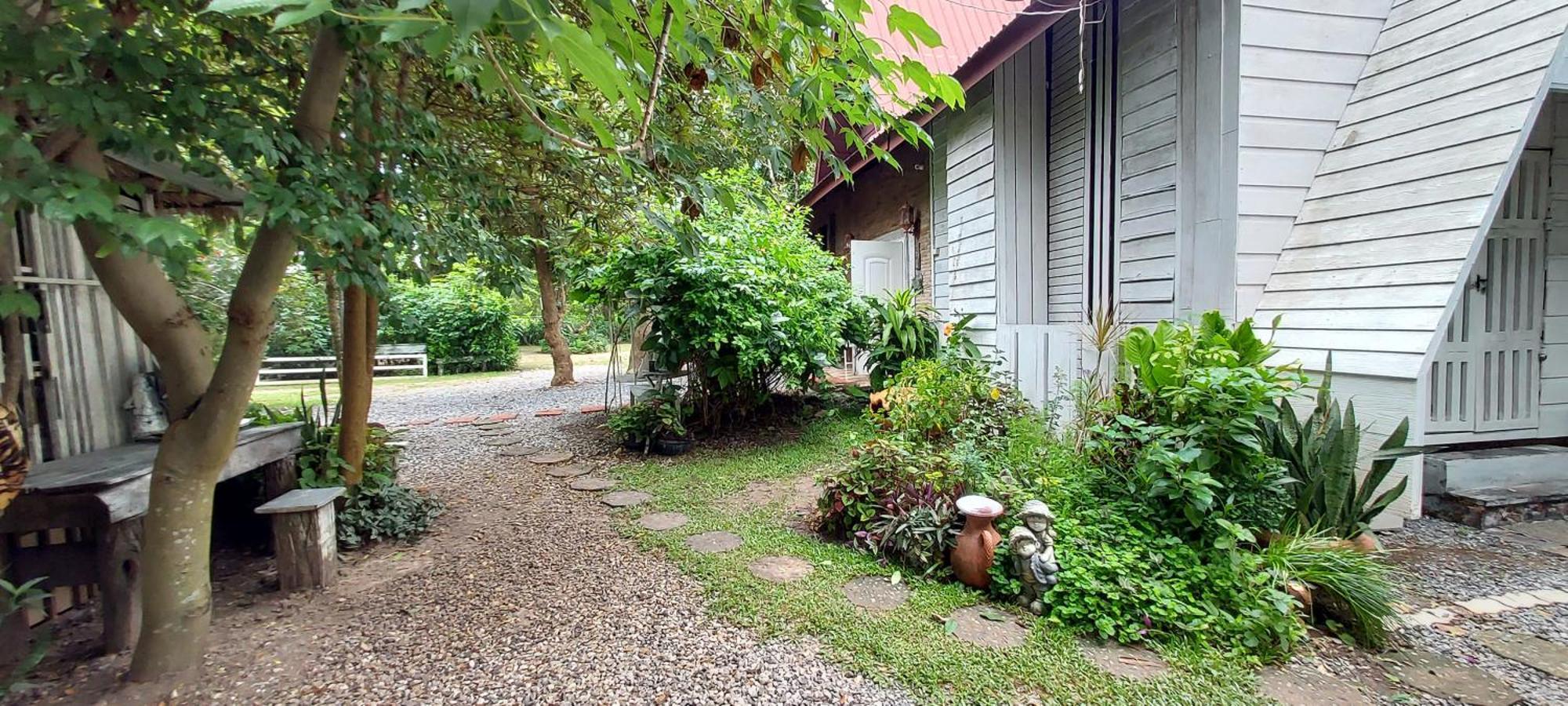 Village Homestay Удон-Тхани Экстерьер фото