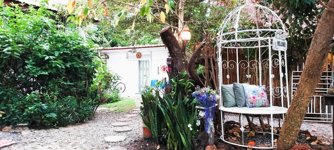 Village Homestay Удон-Тхани Экстерьер фото