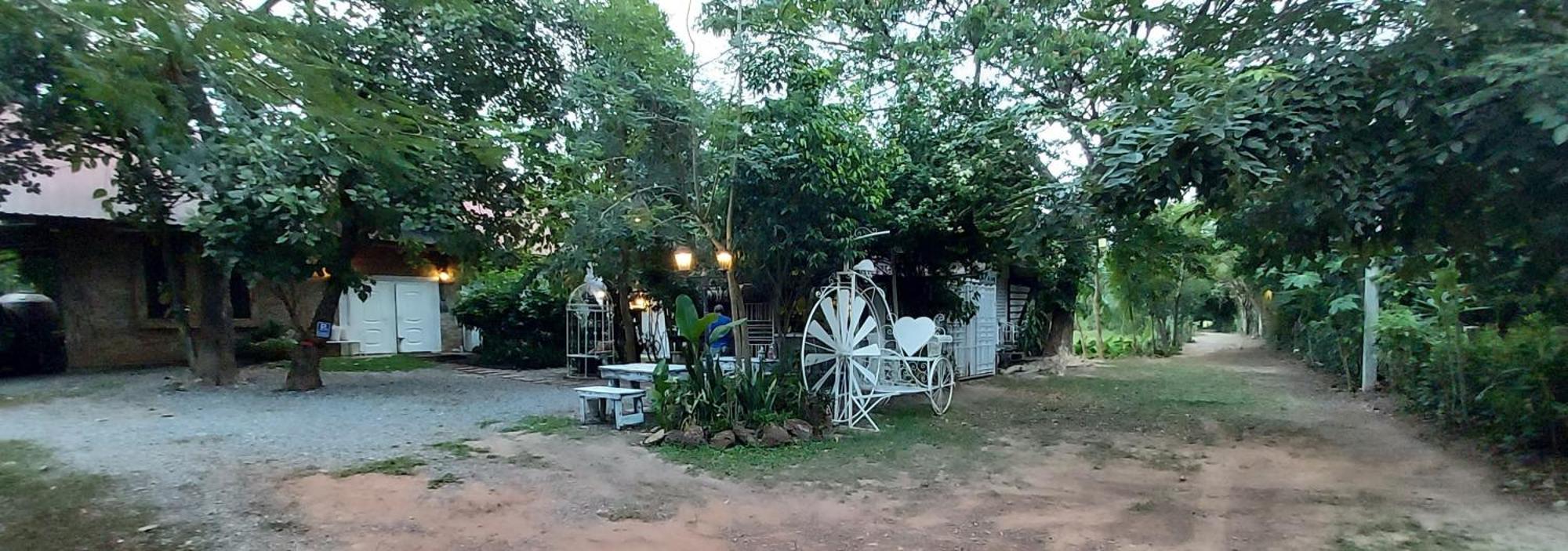 Village Homestay Удон-Тхани Экстерьер фото